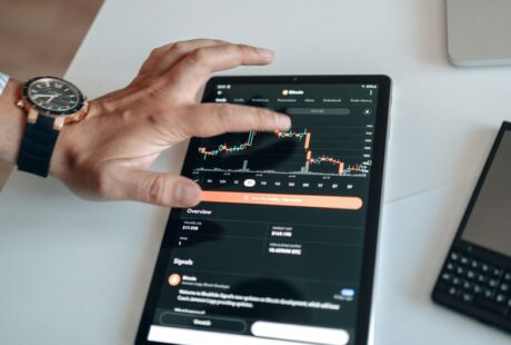 Markedspsykologi: Hvordan forstå følelsene bak kryptovaluta-investeringer?